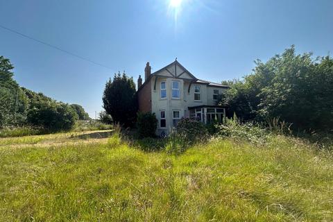Undy, Monmouthshire NP26 Smallholding for sale