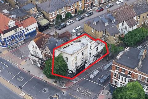 9 Station Buildings & 1 Thomas Lane... Mixed use for sale
