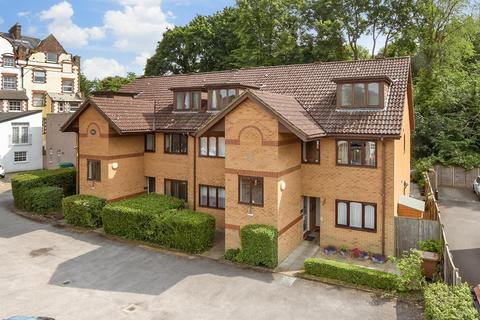 Howard House, Reigate RH2 1 bed apartment for sale