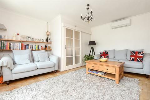St. John's Avenue, Burgess Hill RH15 3 bed chalet for sale