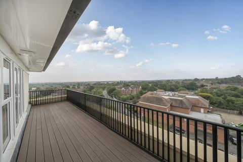 Kings Lodge, Pembroke Road, Ruislip 2 bed duplex for sale