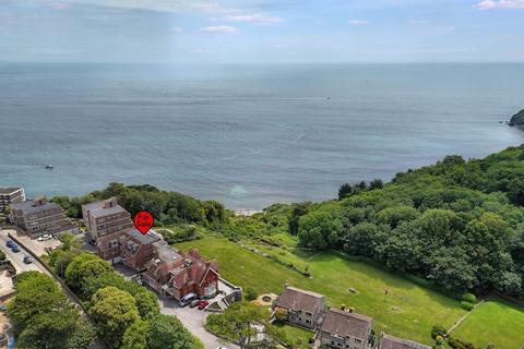Swanage 2 bed flat for sale