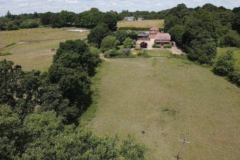 Ringwood Road, Stoney Cross, Lyndhurst 3 bed detached house for sale