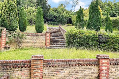 Old Dartford Road, Farningham... 3 bed detached house for sale