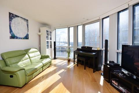Fairmont Avenue, London, E14 1 bed flat for sale