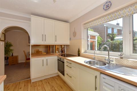Quested Way, Maidstone ME17 3 bed semi