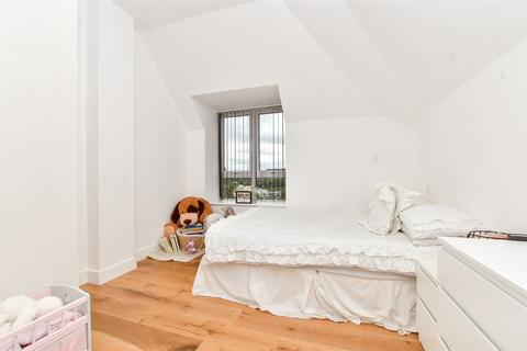 Russell Hill, West Purley, Surrey 1 bed flat for sale