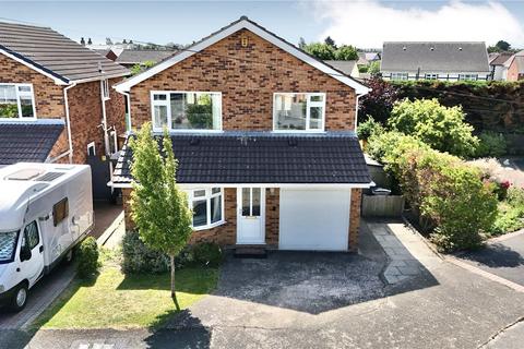 Barnfield Close, Meols, Merseyside, CH47 4 bed detached house for sale