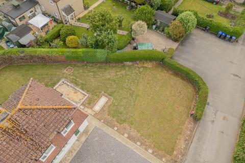 Winkins Lane, Great Somerford, SN15 2 bed property with land for sale