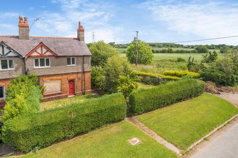 Lodge Lane, Saughall, Chester, Cheshire 3 bed semi