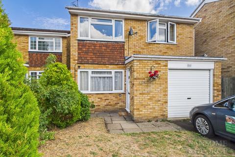 Newbery Close, Tilehurst, Reading... 4 bed detached house for sale