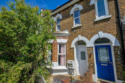 Bloomfield Road, Woolwich, SE18 3 bed terraced house for sale