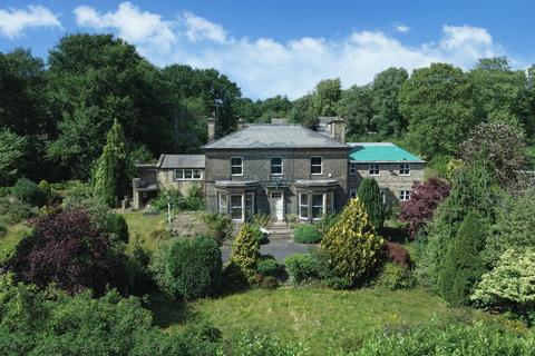 Woodlands Drive, Bradford BD10 6 bed detached house for sale