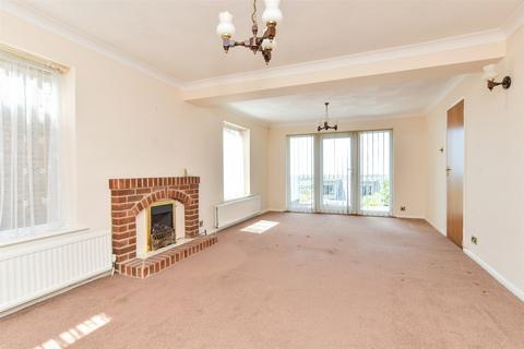 Crescent Drive North, Brighton BN2 4 bed chalet for sale