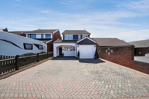 Hednesford Road, Heath Hayes, Cannock 3 bed detached house for sale
