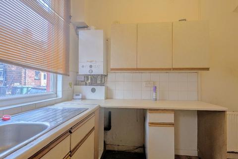 Noster Grove, Beeston, Leeds 2 bed terraced house for sale