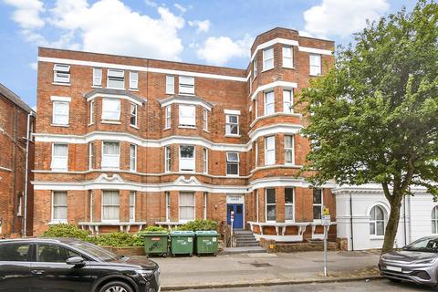 Bouverie Road West, Folkestone, Kent 2 bed ground floor flat for sale
