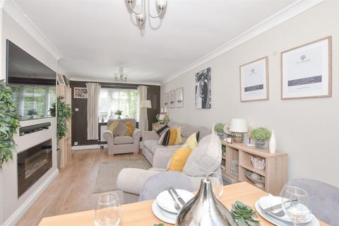 Knight Avenue, Canterbury, Kent 2 bed semi