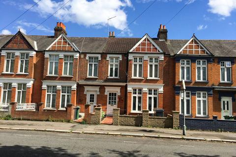 James Lane, London, E11 3 bed terraced house for sale