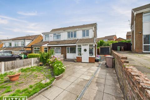 Redruth Avenue, St. Helens, WA11 2 bed semi