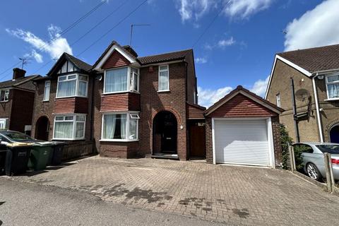 Houghton Road, Dunstable 3 bed semi