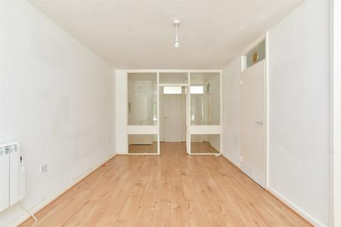 St. Peter's Park Road, Broadstairs, Kent 2 bed apartment for sale