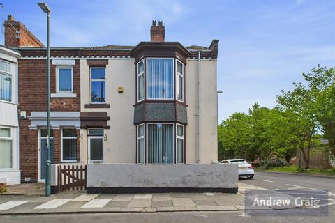 Belle Vue Crescent, South Shields 3 bed end of terrace house for sale