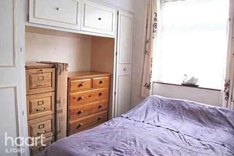 Argyle Road, Ilford 1 bed flat for sale