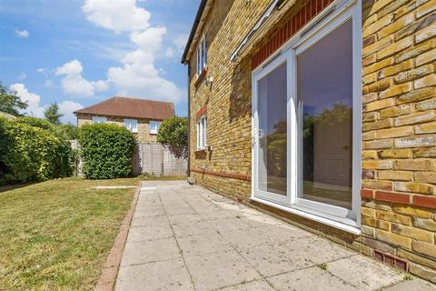 William Judge Close, Tenterden, Kent 4 bed detached house for sale