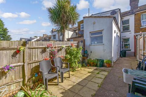 Gladstone Road, Maidstone, Kent 3 bed terraced house for sale