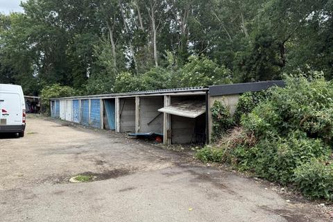 Garages 1