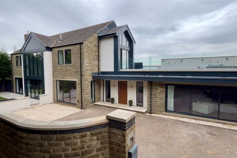 Woodside Road, Beaumont Park... 4 bed detached house for sale