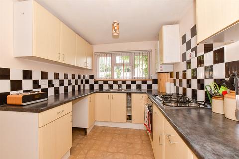 Lower Furlongs, Brading, Isle of Wight 3 bed terraced house for sale