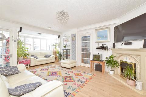Tuscan Avenue, Bognor Regis PO22 4 bed link detached house for sale