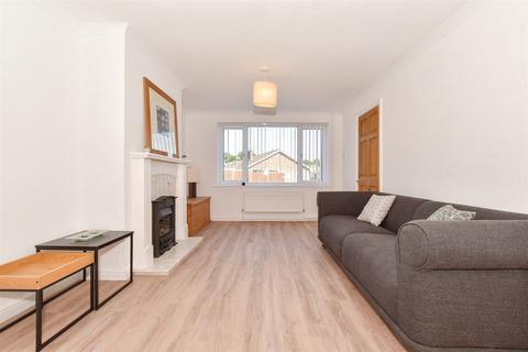 Patterson Close, Deal CT14 3 bed terraced house for sale