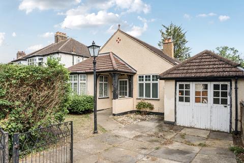Aultone Way, Sutton SM1 4 bed bungalow for sale
