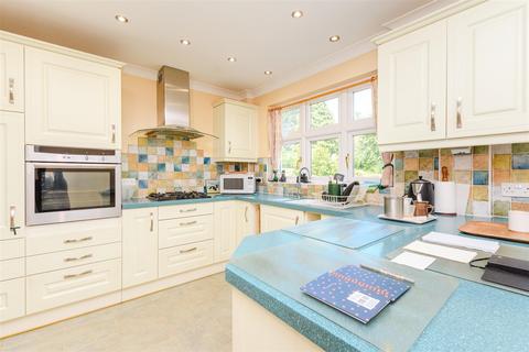 Horsted Way, Rochester, Kent 6 bed semi