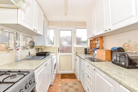 Perowne Way, Sandown, Isle of Wight 3 bed semi