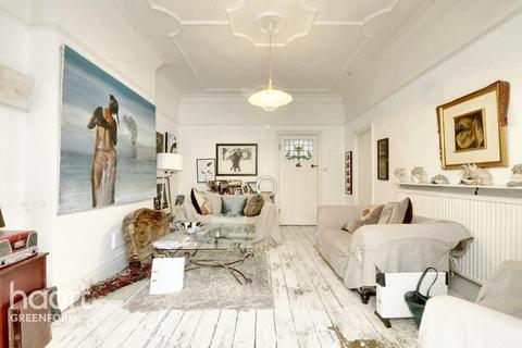 Boileau Road, London 2 bed maisonette for sale