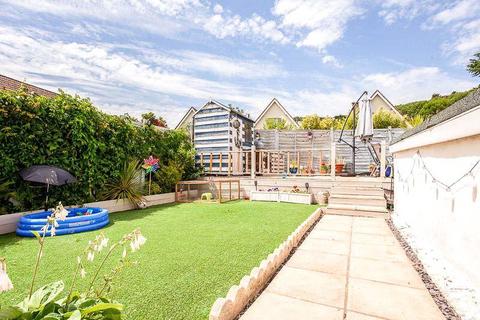 Pilgrims Way, Somerset BS22 3 bed semi