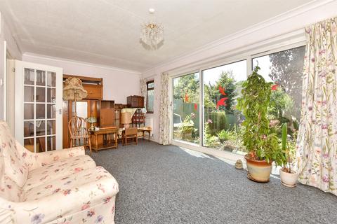 Greenfields, Sellindge, Ashford, Kent 3 bed end of terrace house for sale