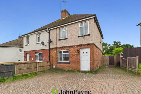 Queen Margarets Road, Canley... 3 bed semi