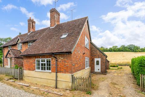Alton Road, Winslade RG25 2 bed semi