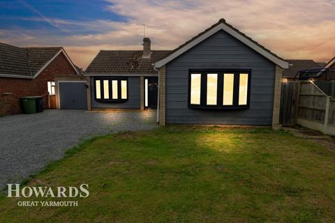 Beach Road, Scratby 4 bed detached bungalow for sale