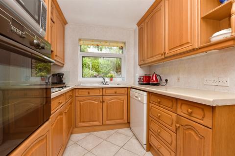 Cypress Way, Banstead SM7 4 bed link detached house for sale