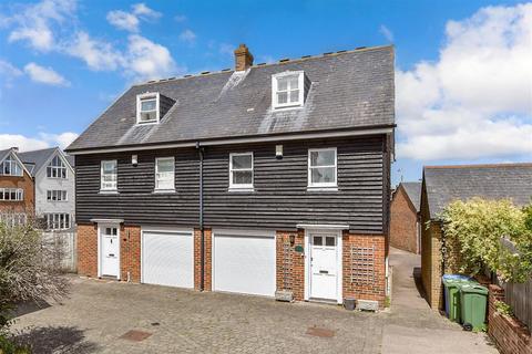 Abbey Street, Faversham, Kent 3 bed townhouse for sale
