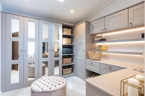 Burnt House Lane, Royal Wight Estate... 2 bed park home for sale
