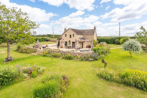 Stonehill, near Charlton 3 bed detached house for sale