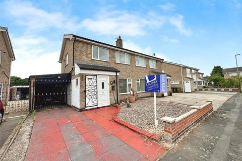 Kinross Crescent, Loughborough... 3 bed semi