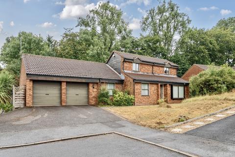 Grove Drive, Taunton 4 bed chalet for sale